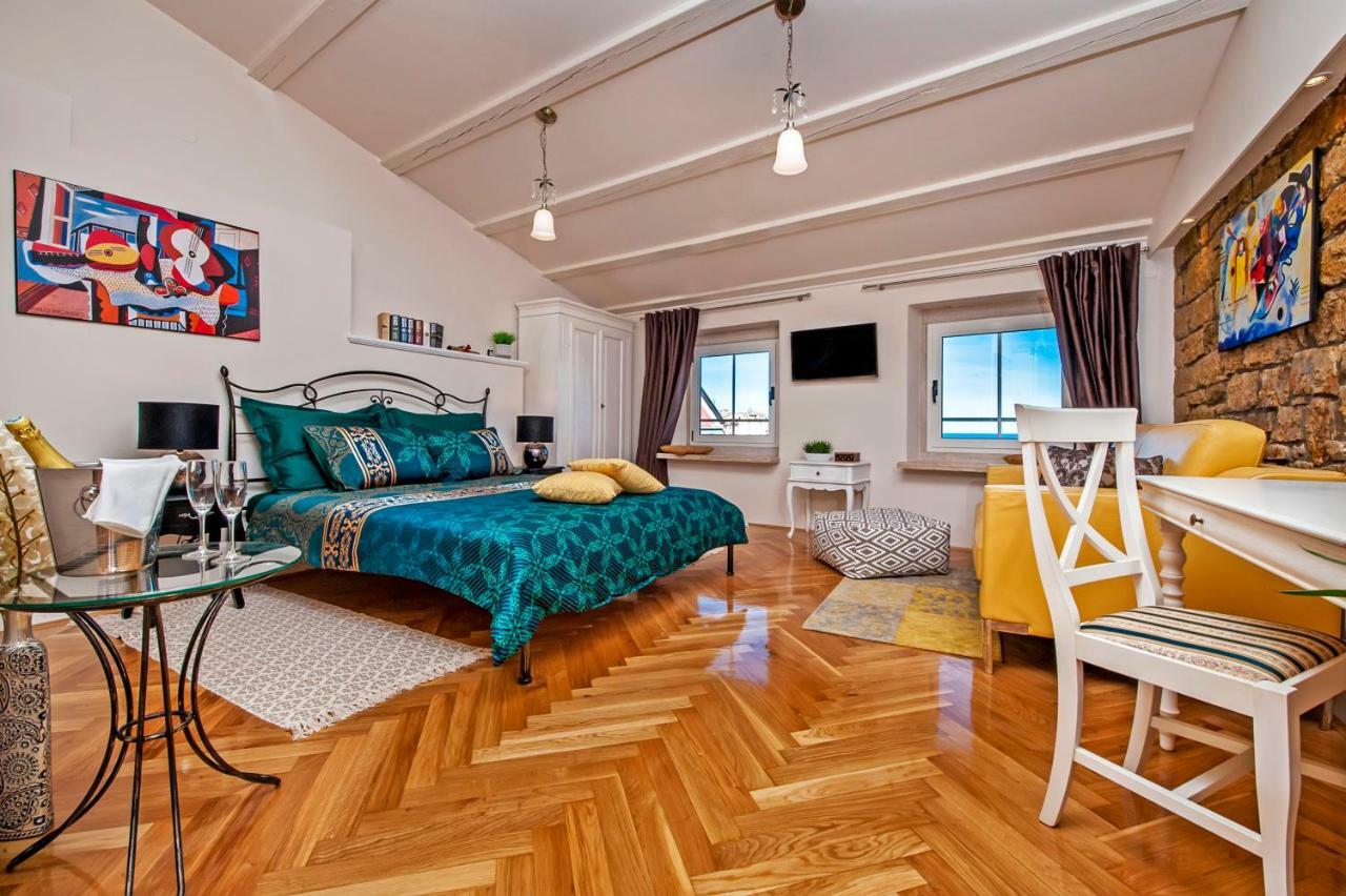 Apartment Luxury '936' *